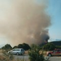 Požar u ataru sela Lukovo u Vranju i dalje aktivan: Evakuisana jedna osoba, vatru gasi i ruski "Iljušin"