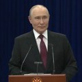 Putina pitali da li Rusija planira napad na Britaniju? Predsednik Rusije se nasmejao i dao neočekivan odgovor (video)