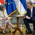 Vučić primio u oproštajnu posetu ambasadorku Ujedinjenog Kraljevstva