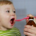 Daju lekove deci i kad su zdrava, da bi "bolje spavala": Lekari za Telegraf o opasnom trendu, ovo su posledice