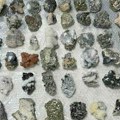 FOTO: Na Horgošu zaplenjena kolekcija minerala od 63 kamena