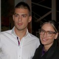 Veliko slavlje u domu Vujadina i Mirke: Čestitke samo pristižu na adresu Savića
