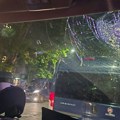 Pripadnik Policijske brigade povređen prilikom razbijanja blokade kod Vukovog spomenika