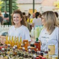 Zrenjanin večeras u ritmu 18. Noćnog bazara – pijaca u Jug Bogdanovoj prepuna ljudi i dobre energije 18. Noćni bazar