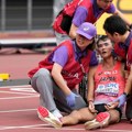 Užas na SP, Japanac povraćao direktno ispred publike, pa se srušio na teren bez svesti