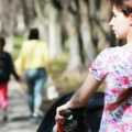 "Kad su majke isključene iz sistema, društvo plaća cenu": Kakvo je mentalno zdravlje Evropljanki koje imaju decu i posao