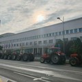 VIDEO: Prvi traktori stigli kod ograđene Banovine, saobraćaj se odvija normalno