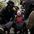 Londonska policija uhapsila više od 200 ljudi