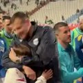 "Silov'o si Zvezdu, Lalate": Ultrasi Novog Pazara pozdravili trenera, on došao sa sinom u opremi crveno-belih