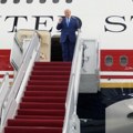 Luksuzna leteća Bela kuća – Tramp predstavio novi predsednički avion koji mu je poklonio Katar
