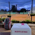 Igra sa smislom: Teniski turnir sa humanitarnim karakterom podržava udruženje “Budite uz nas”