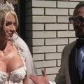 Crkveno venčanje Milice Kemez i Bore Santane: Ona u raskošnoj venčanici, nosi i krunu! On u srebrnom odelu