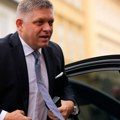 Prvi snimak nakon atentata na premijera Slovačke: Fico leži na zemlji, okolo panika