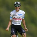 Пета етапна победа за Погачара на ђиру: Словенац славио у 16. етапи и задржао вођство у генералном пласману