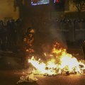 Policija jedva obuzdala nasilnike: Demonstranti pokušali da zapale izraelsku ambasadu u Meksiko Sitiju