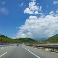 Policija apelovala na vozače da se poštuju propisi i tokom praznika