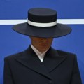 Svet traži Melaniju, a Tramp je i predsednik i prva dama: Šta se događa u Beloj kući?