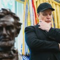 Francuski tužioci pokrenuli istragu protiv društvene mreže Iks