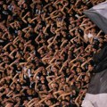Dok Partizan puni, Grobari „pumpaju“: Sjajna atmosfera u Humskoj!