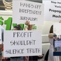 U Njujorku protest srpske dijaspore ispred BC Partnersa: „Solidarnost sa medijima i novinarima čije zaposlenje bi moglo da…