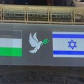 I Francuska priznaje Palestinu: Golub mira na Ajfelovom tornju, ljutnja SAD i Izraela