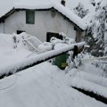 PRVI SNEG DONEO PROBLEME: Našuškovica i okolna sela odsečeni od sveta