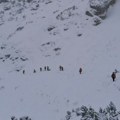 Jedan hrvatski planinar poginuo u lavini u Sloveniji, potraga za dvojicom nestalih nastavlja se sutra