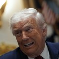 Трамп поново притиснуо Зеленског: Послао кратку, али јасну поруку: "Сваки пут када одуговлачите, Путин..."