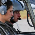 Prva žena pilot Vojske Srbije po novom modelu obuke: Jelena završila fakultet i VSO