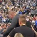 Potpuni haos i nasilje i na terenu i na tribinama: Nikola se tukao na parketu, njegova braća u centru haosa među navijačima!