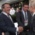 Putinov prijatelj stigao u Rusiju: Šreder na ekonomskom forumu u Sankt Peterburgu