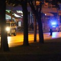 Auto uleteo u pešačku zonu na Banjaluci, kamere sve snimile: Roditelji sa decom bežali u strahu (video)