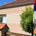 Iz ove skromne kuće u Ugrinovcima je otišla žena Darka Lazića: On stvara milione, a ovde mu je živela supruga