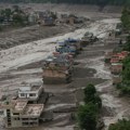 Nepal obustavio potragu za hiljadama žrtava poplava