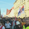 Kolona studenta krenula peške iz Novog Sada na završni skup na Slaviji