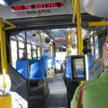 Još jedna „smejem se, a plakao bih“ situacija u gradskom prevozu: Autobus na liniji 511 zamalo da se prepolovi i postane…