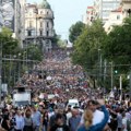 Završen je 20. protest “Srbija protiv nasilja”: Građani se u terminu centralnog dnevnika na RTS-u okupili u Takovskoj