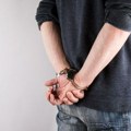 Novosađani uhapšeni zbog sumnje da su trgovali nedozvoljenim tabletama