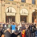 Ovo nema nigde na svetu! Grobari napravili nezapamćene scene u Bolonji: Ori se obrada čuvene italijanske pesme! Video