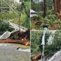 Smrtonosna oluja: Gorele kuće, pola miliona ljudi ostalo u mraku, najmanje jedna žrtva snažnog nevremena u Australiji…