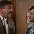 (Video) Svi citiraju njegove replike iz filmova, svuda ga je bilo, a sada se bavi molerajem i slikarstvom Poznati Sarma kultni…