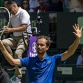 Medvedev pobedio Zvereva i plasirao se u finale turnira u Haleu