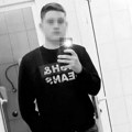 Udarila ga struja dok je čistio svinjac: Porodica i prijatelji se opraštaju od Jovana (19) iz okoline Bogatića