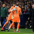 (VIDEO) Blamaža golmana Totenhema zbog kog je menjan u 17. minutu