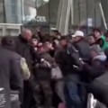 Novi "swatch" izazvao pomamu od Milana do Dubaija: Redovi, tuče i zatvaranje prodavnica zbog sata