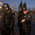 Velika akcija policije u Sloveniji: Srbin u kamionu sa pšenicom prevozio 99 migranata - odmah uhapšen!
