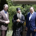 Vučić i Dodik položiće venac na spomen obeležju na Petrovačkoj cesti