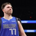 Au, šta uradi dončiću!? Luka odigrao meč kakav nikad nije viđen u NBA, sam pobedio drim-tim!