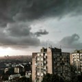Obilni pljuskovi i grmljavinska oluja u blizini Beograda: Evo kakvo vreme očekuje glavni grad!