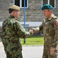 Sastanak načelnika Generalštaba s komandantom Kfora: Razgovarali i o aktuelnoj bezbednosnoj situaciji na KiM